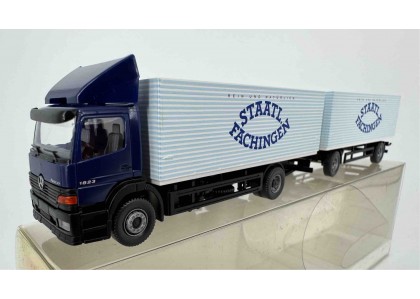 Camion cu 2 axe Mercedes Benz Atego si remorca cu 2 axe - H0 Wiking 561 03 43